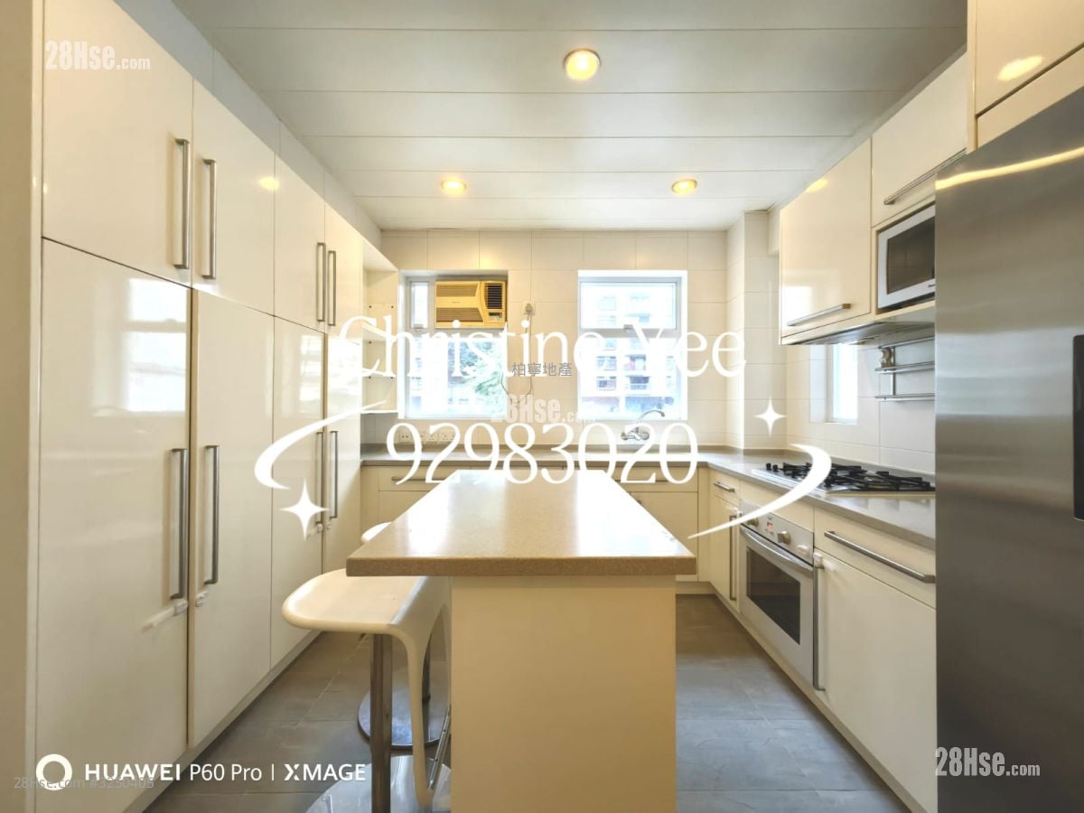 Splendour Court Rental 3 Bedrooms , 2 Bathrooms 1,362 ft²