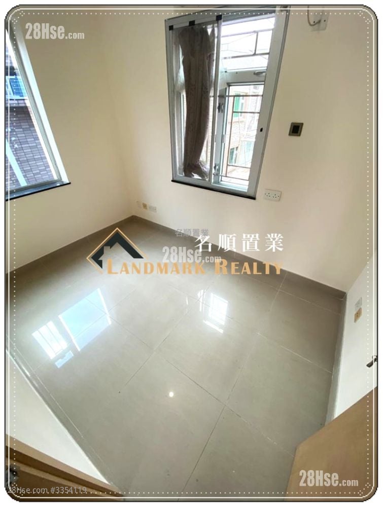 Village Sell 3 Bedrooms , 2 Bathrooms 700 ft²