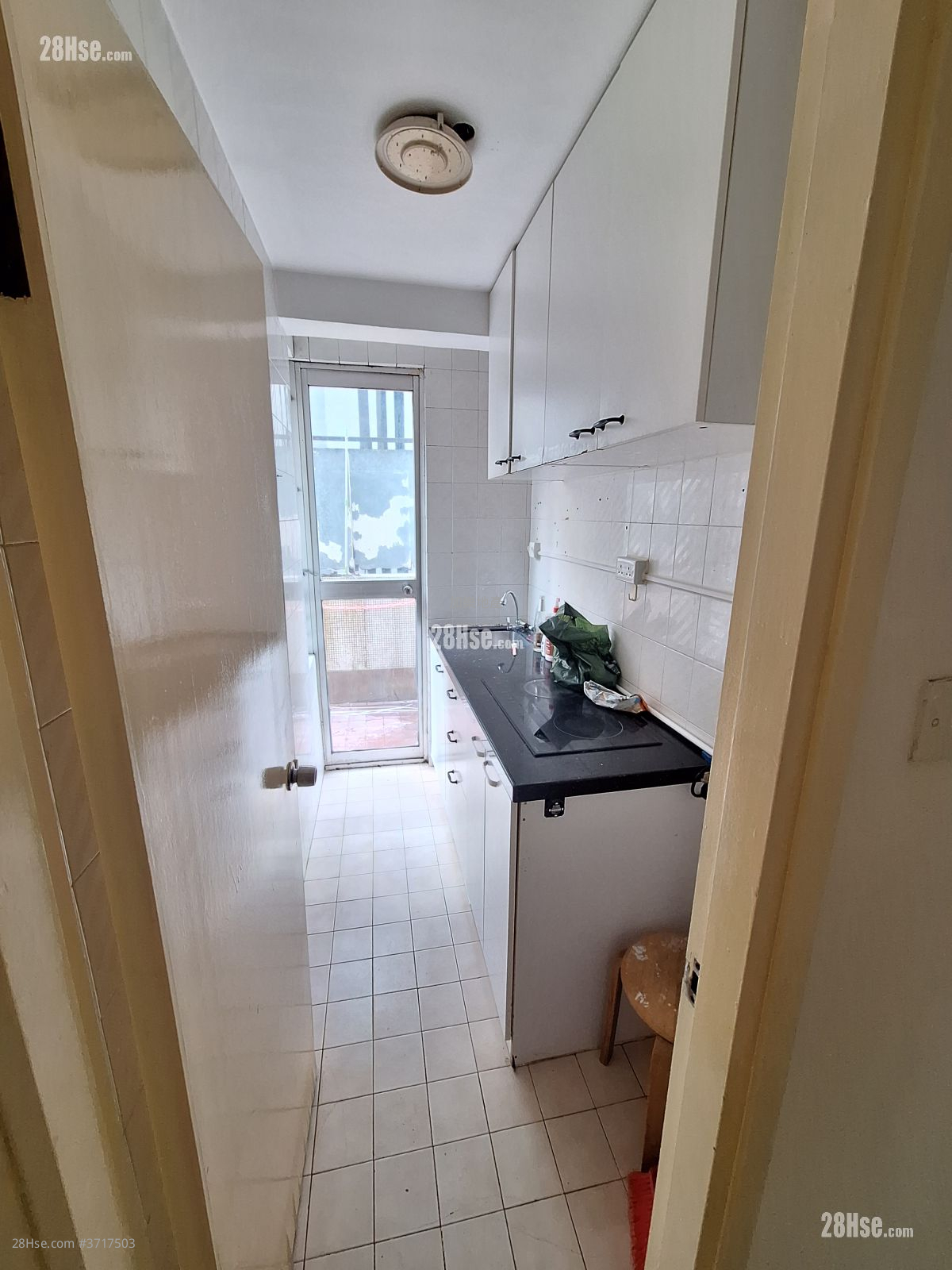 協輝大廈 售盤 3 房 , 1 浴室 377 平方呎