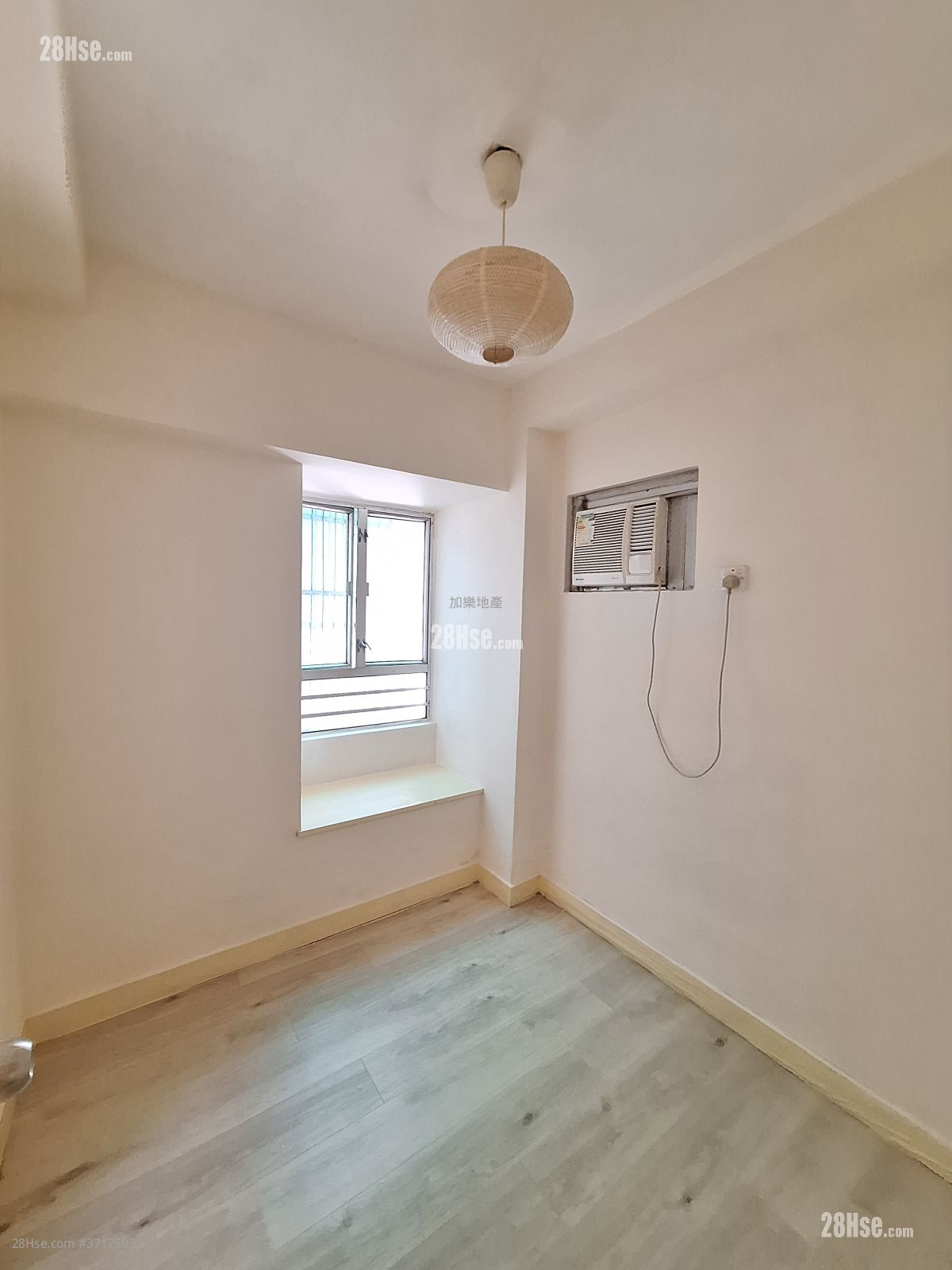 協輝大廈 售盤 3 房 , 1 浴室 377 平方呎