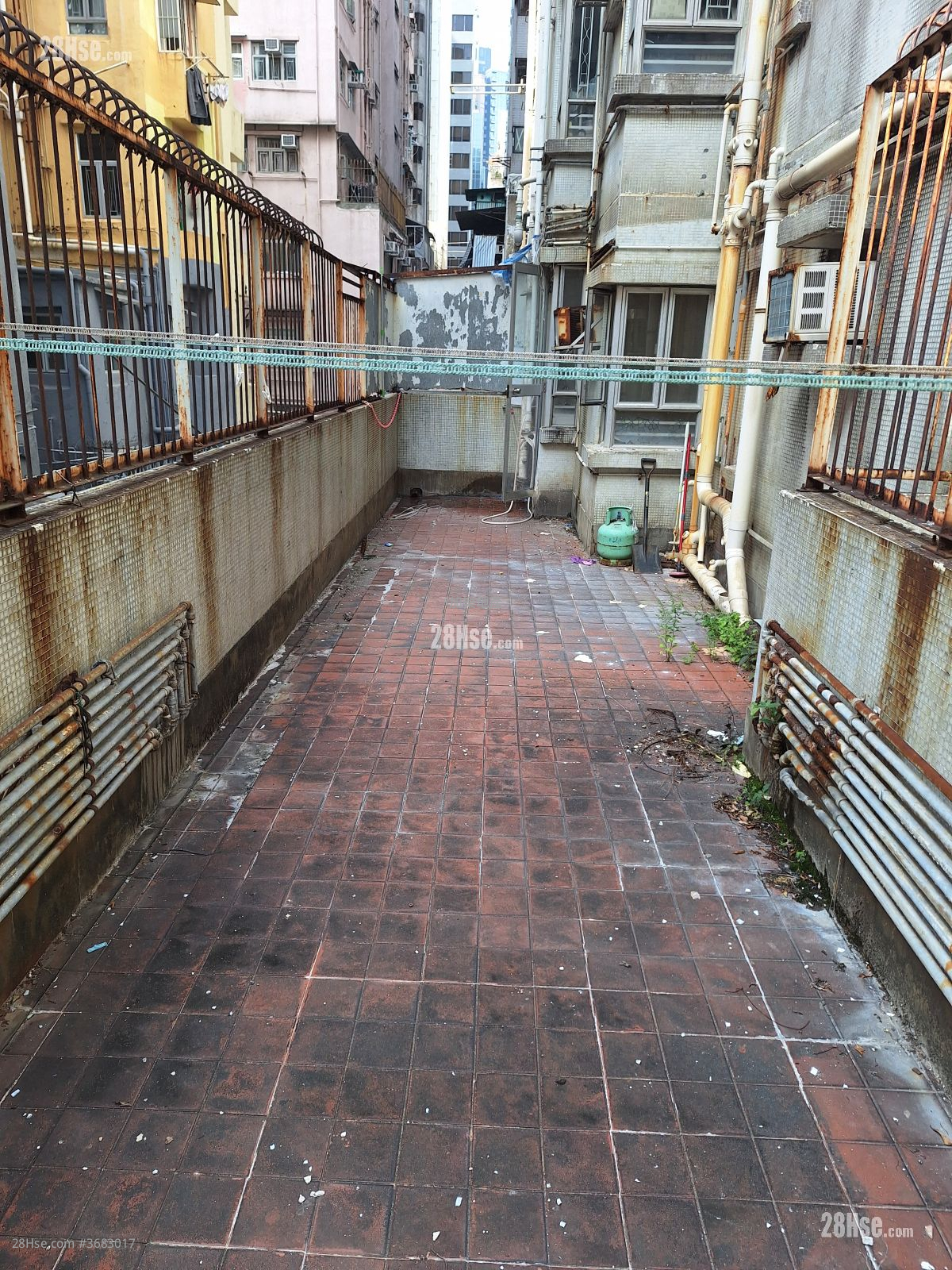 协辉大厦 售盘 3 房 , 1 浴室 377 平方尺