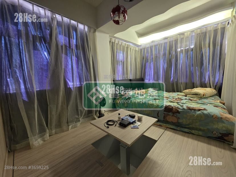 荔枝角大厦 售盘 3 房 , 1 浴室 520 平方尺