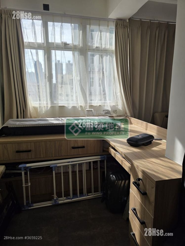 荔枝角大厦 售盘 3 房 , 1 浴室 520 平方尺