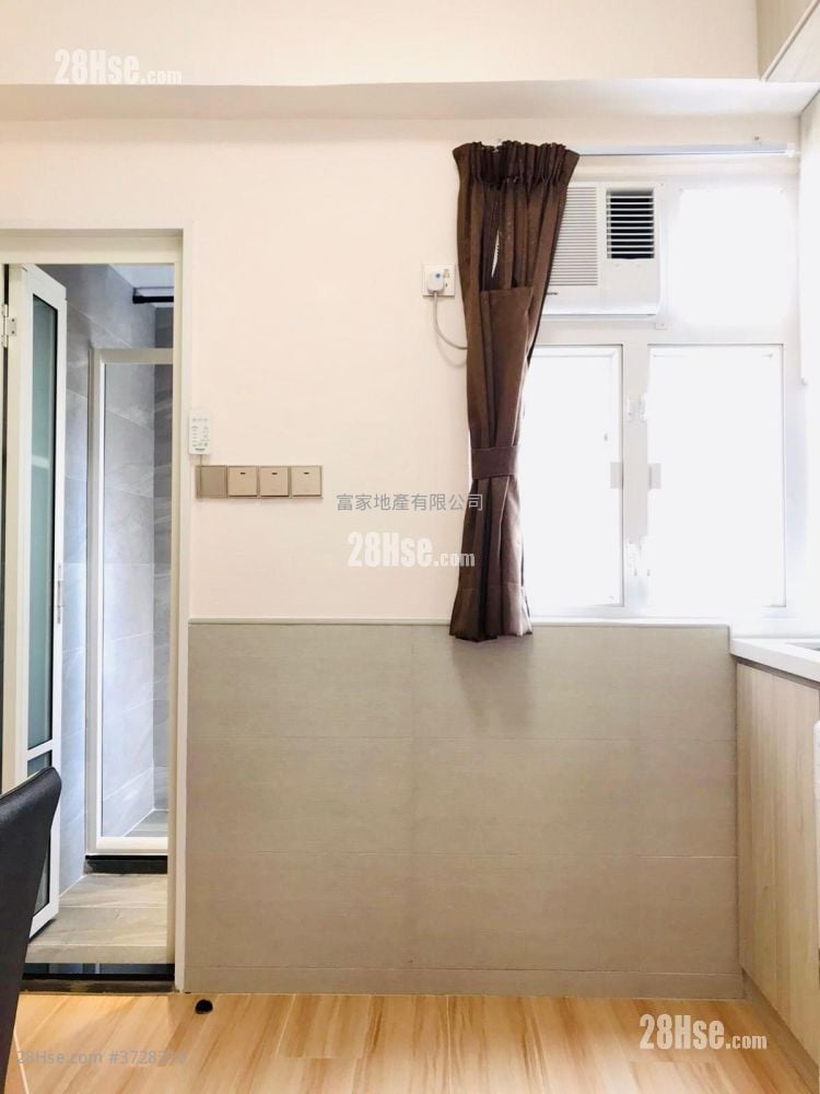 Ying Wah Court Rental Studio , 1 Bathroom