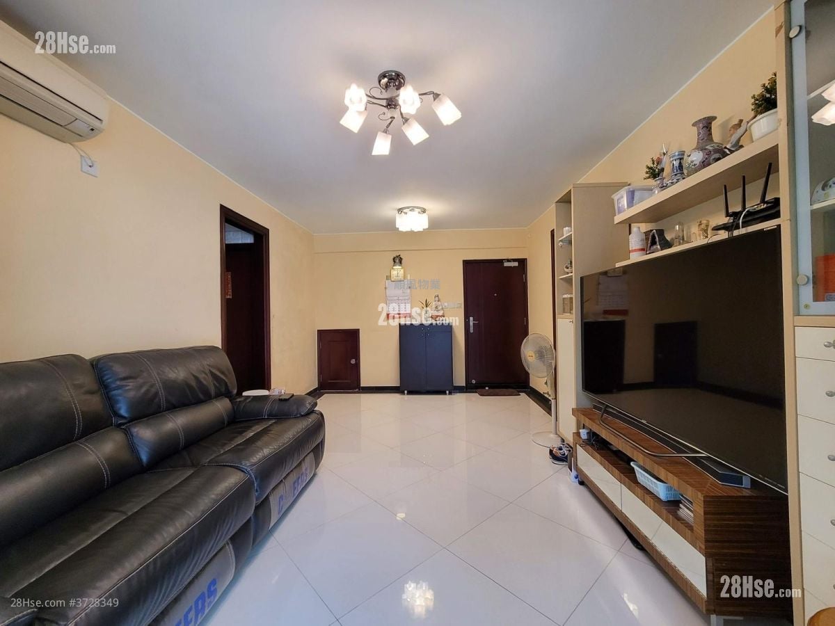 村屋 售盘 3 房 , 1 浴室 700 平方尺