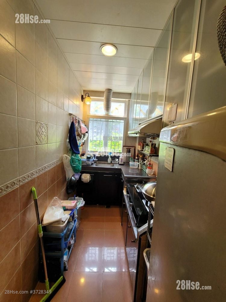 村屋 售盘 3 房 , 1 浴室 700 平方尺