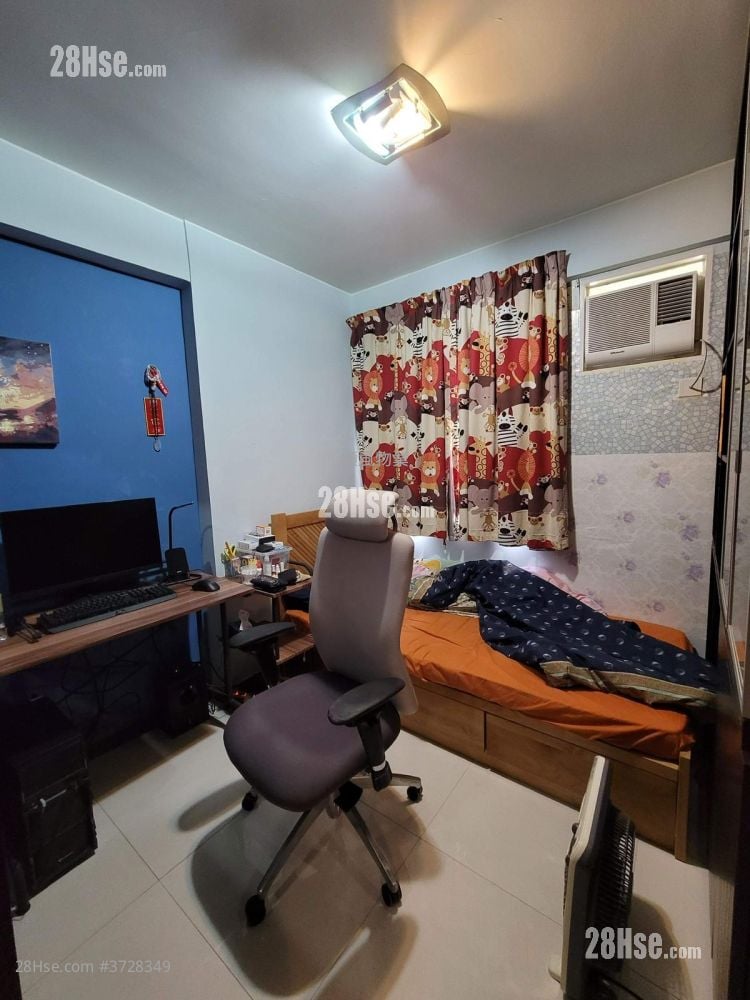 村屋 售盘 3 房 , 1 浴室 700 平方尺