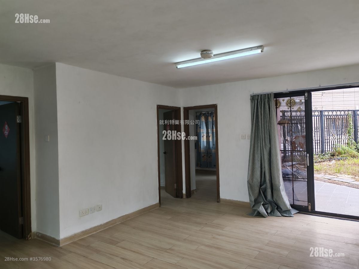 村屋 租盘 3 房 , 1 浴室 630 平方尺