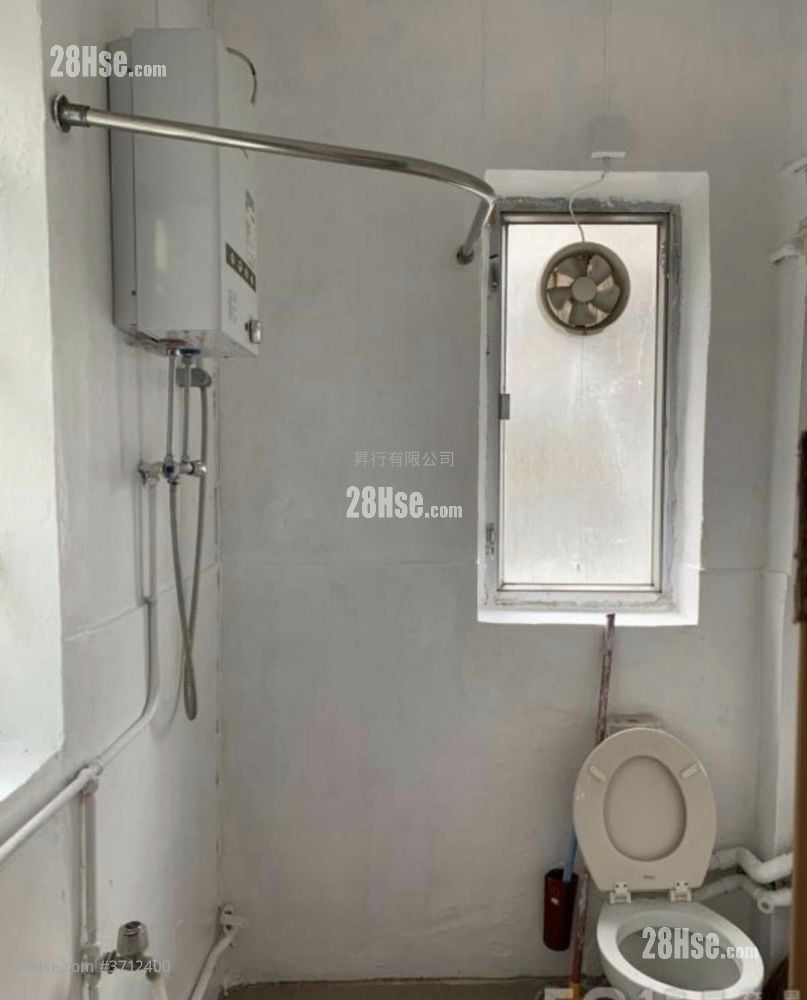112 Shau Kei Wan Road Rental 3 Bedrooms , 1 Bathroom 701 ft²