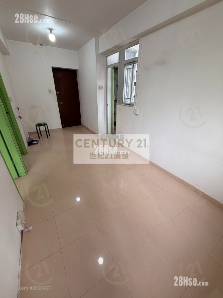 Shun Lee Building Sell 2 Bedrooms , 1 Bathroom 382 ft²