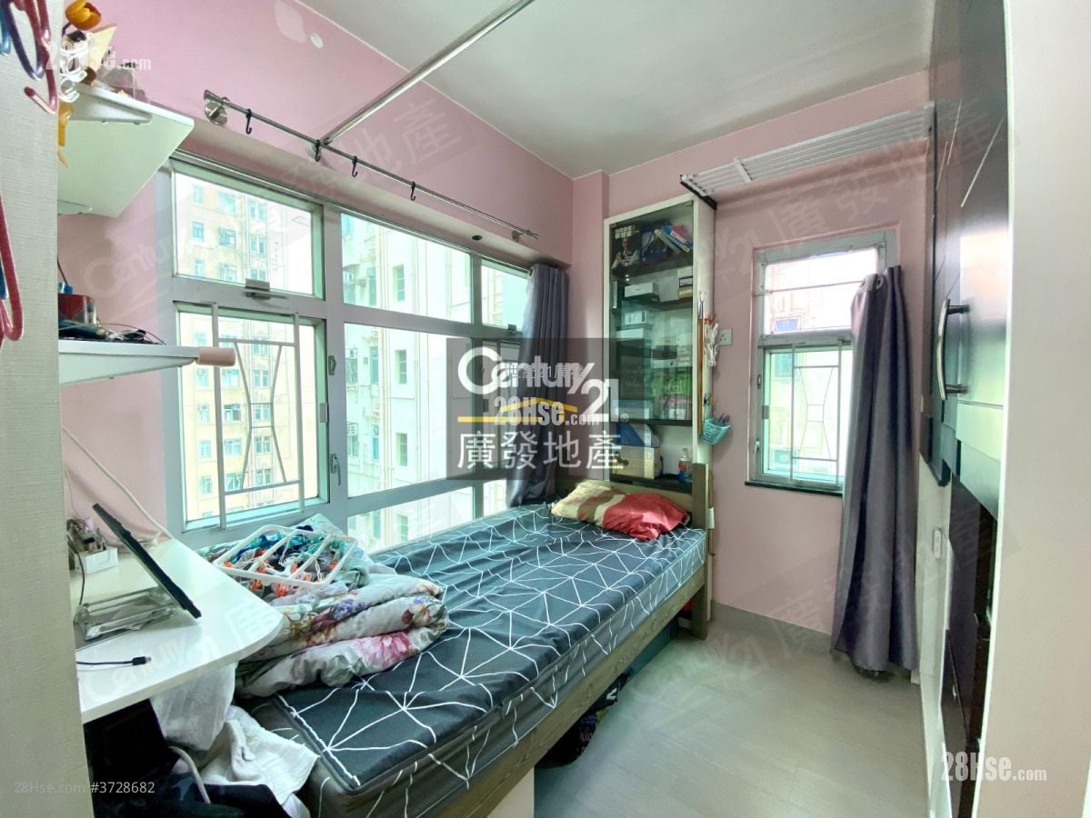 顺安大厦 售盘 2 房 , 1 浴室 320 平方尺