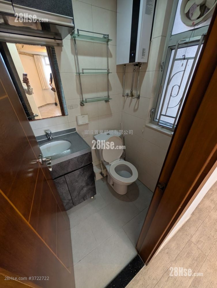 Tak Bo Garden Sell 393 ft²