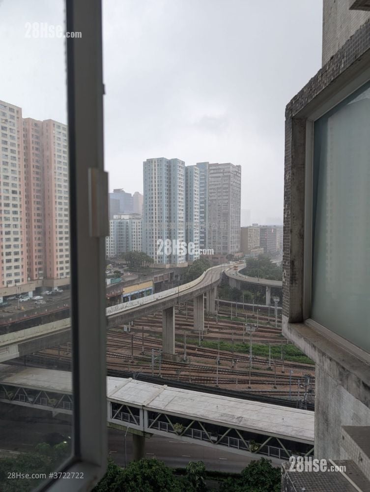 Tak Bo Garden Sell 393 ft²