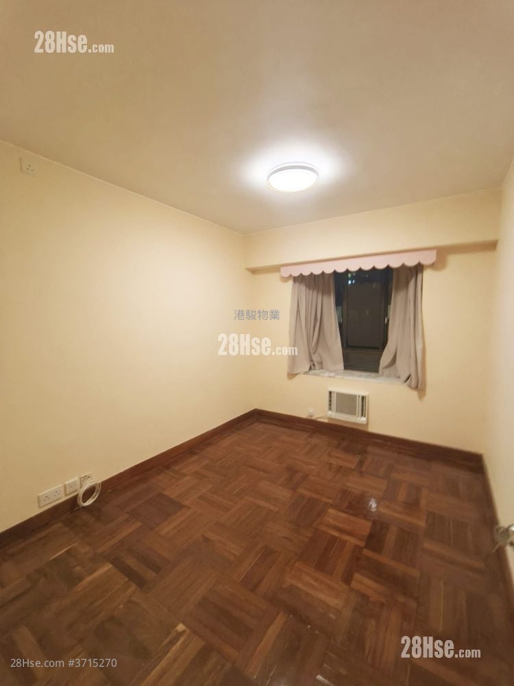 碧华花园 租盘 4 房 , 3 浴室 1,212 平方尺