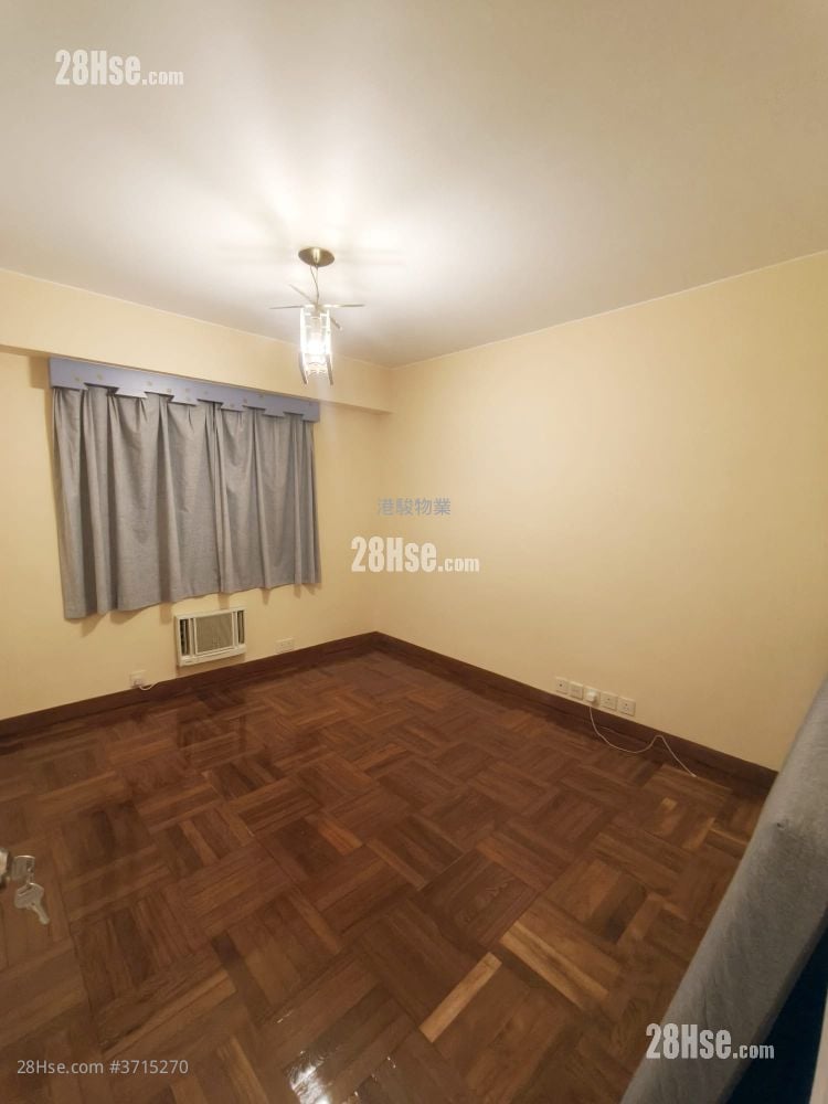 碧华花园 租盘 4 房 , 3 浴室 1,212 平方尺