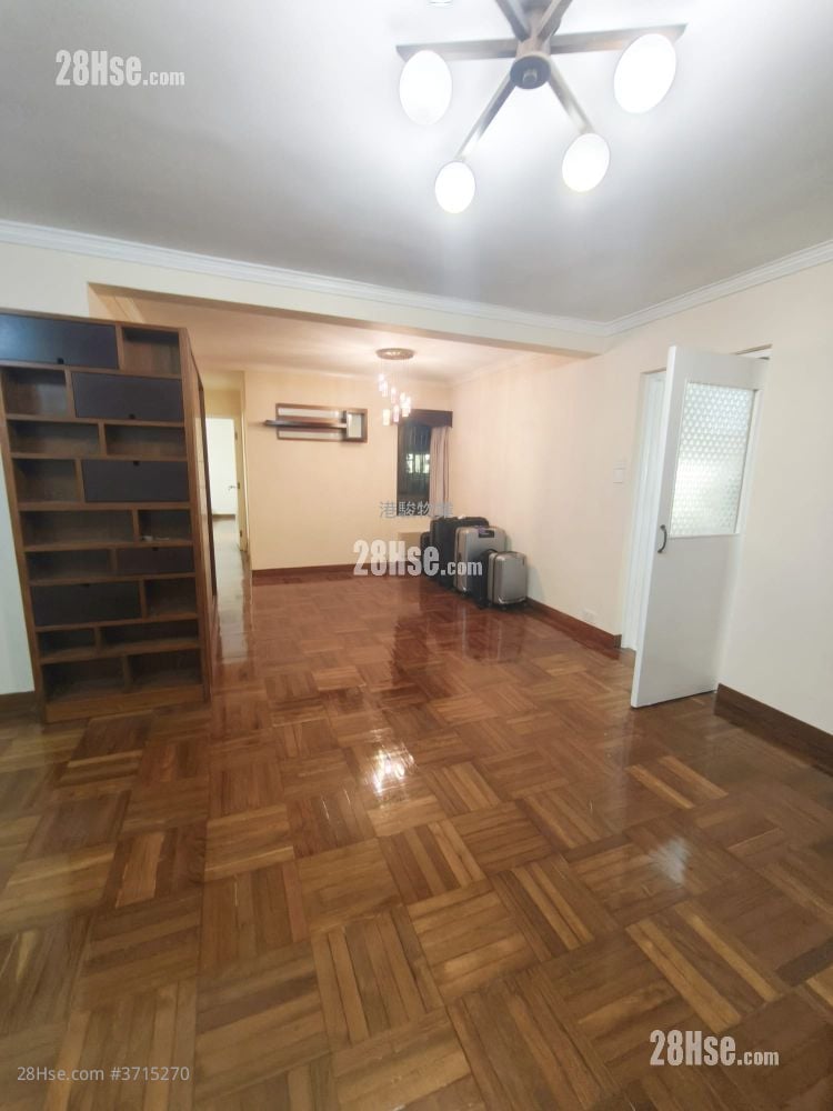 碧华花园 租盘 4 房 , 3 浴室 1,212 平方尺
