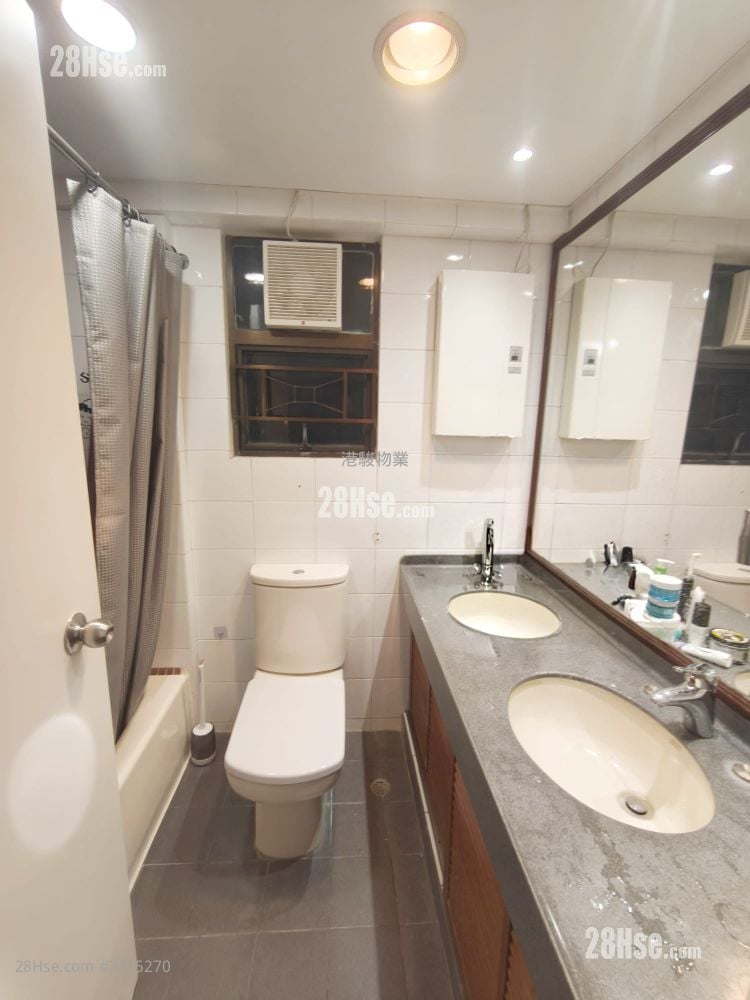 碧华花园 租盘 4 房 , 3 浴室 1,212 平方尺