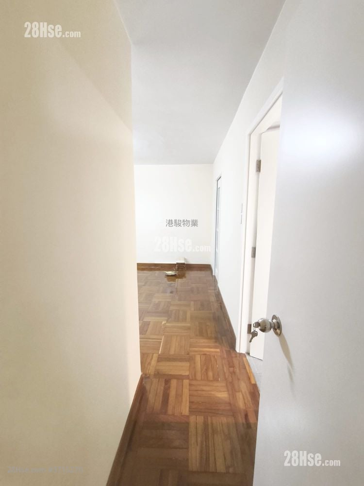 碧华花园 租盘 4 房 , 3 浴室 1,212 平方尺