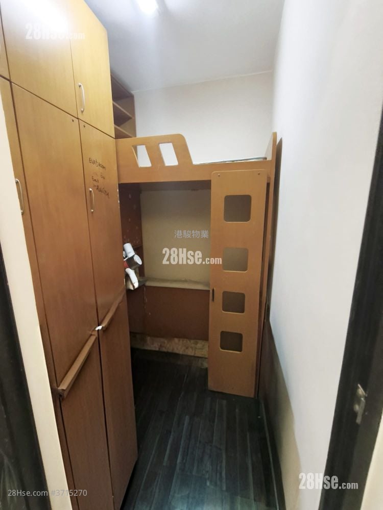 碧华花园 租盘 4 房 , 3 浴室 1,212 平方尺