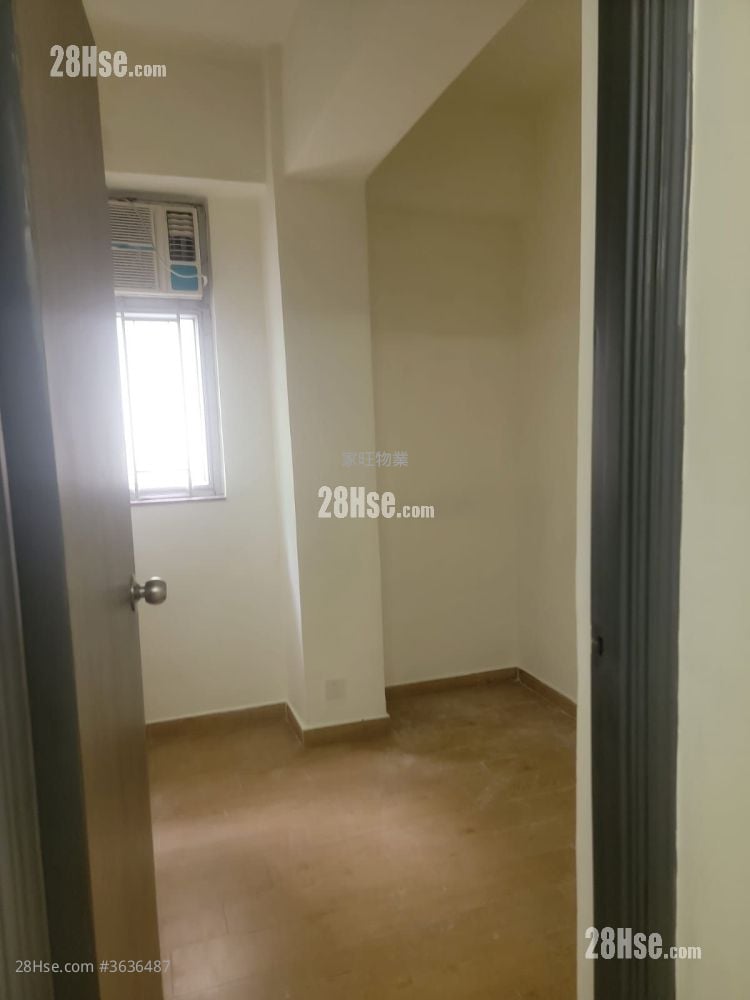 Po Hing Building Sell 2 Bedrooms , 1 Bathroom 390 ft²