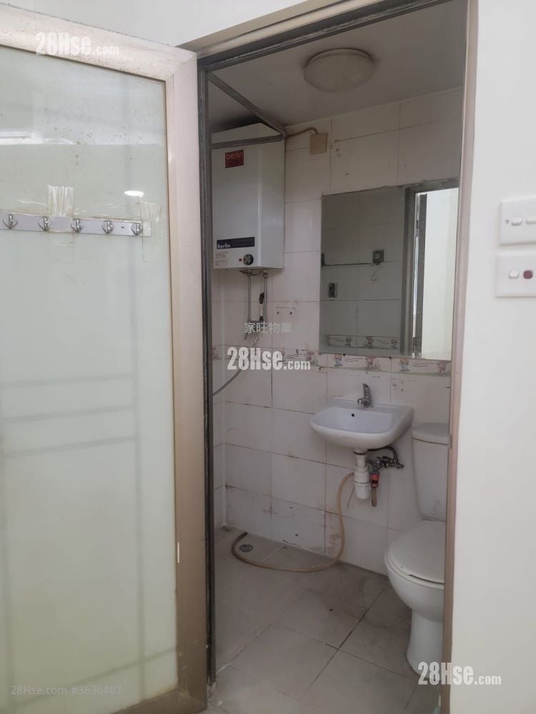 Po Hing Building Sell 2 Bedrooms , 1 Bathroom 390 ft²