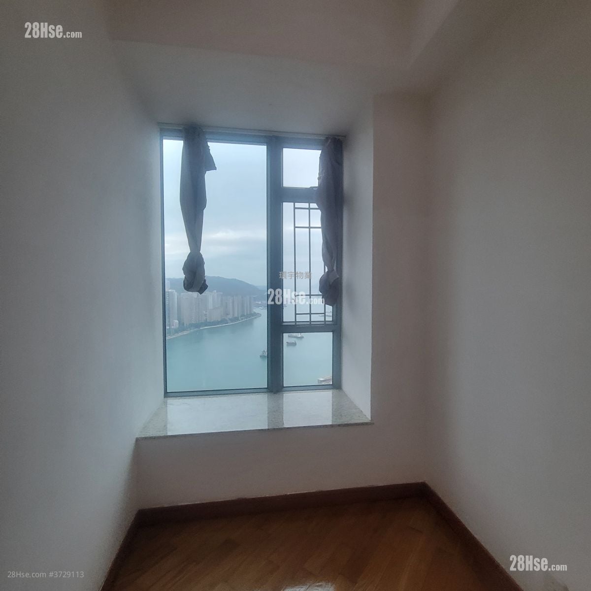 The Dynasty Rental 3 Bedrooms , 2 Bathrooms 728 ft²