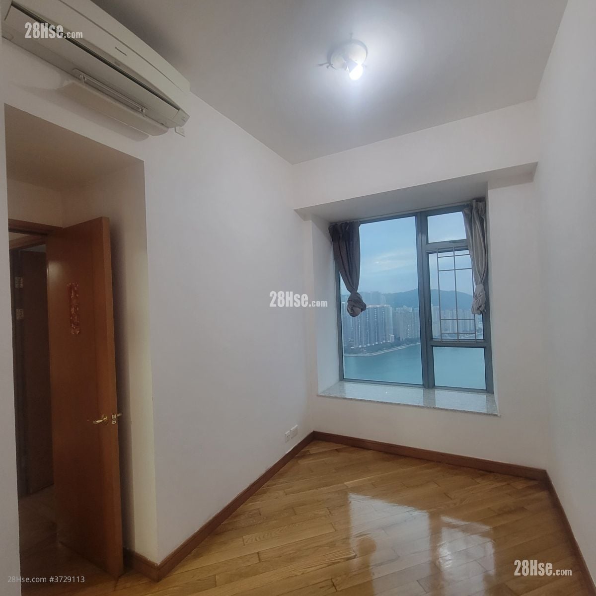 The Dynasty Rental 3 Bedrooms , 2 Bathrooms 728 ft²