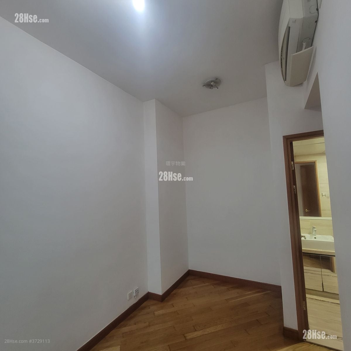 The Dynasty Rental 3 Bedrooms , 2 Bathrooms 728 ft²