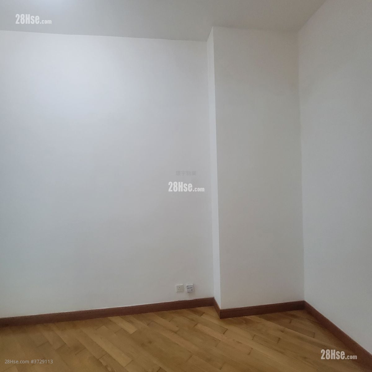 The Dynasty Rental 3 Bedrooms , 2 Bathrooms 728 ft²