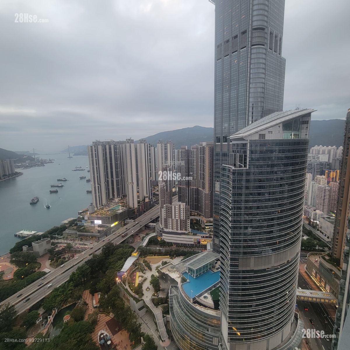 The Dynasty Rental 3 Bedrooms , 2 Bathrooms 728 ft²