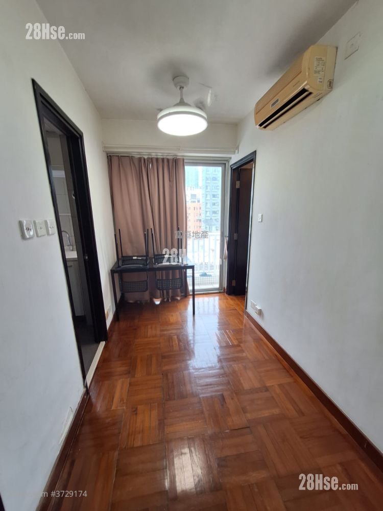 Kellet Court Rental 2 Bedrooms , 1 Bathroom 296 ft²