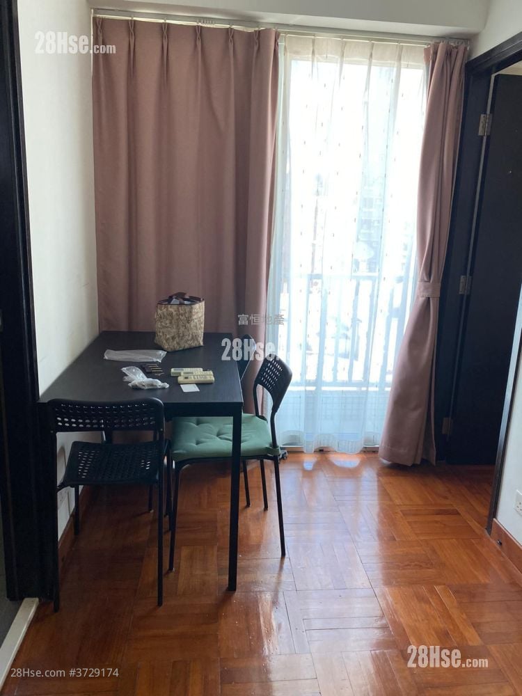 Kellet Court Rental 2 Bedrooms , 1 Bathroom 296 ft²