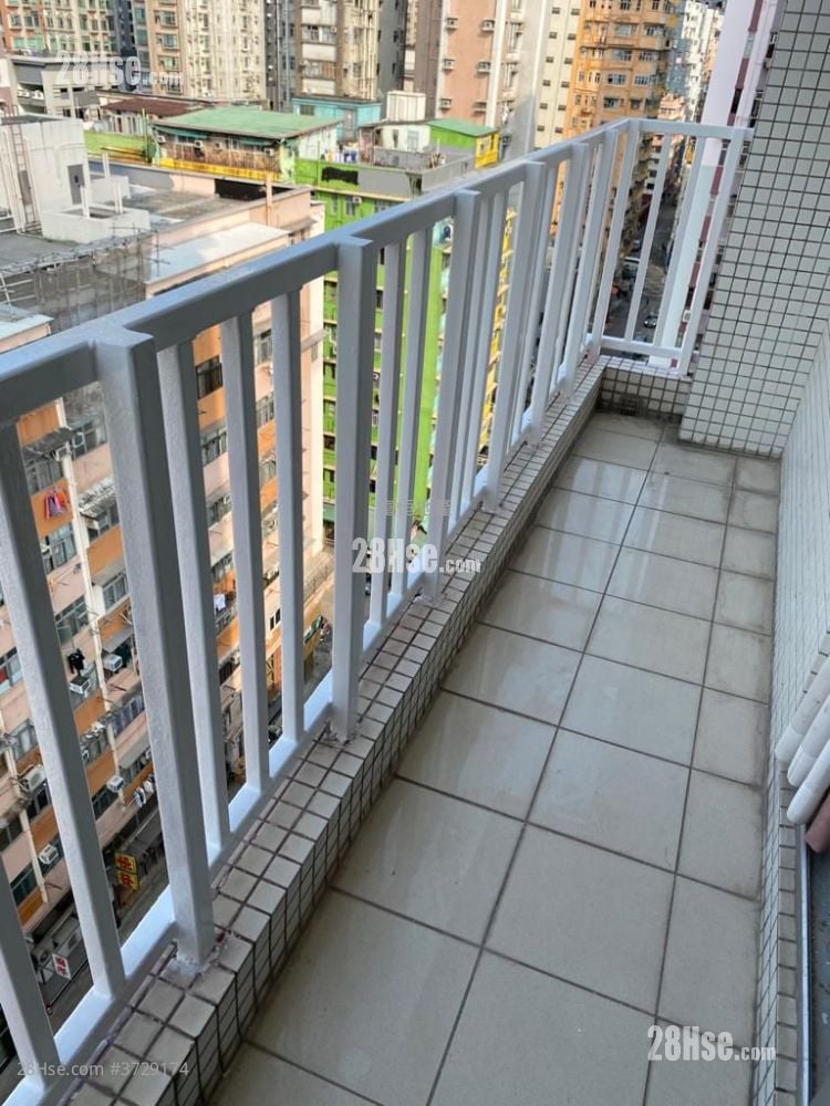 Kellet Court Rental 2 Bedrooms , 1 Bathroom 296 ft²