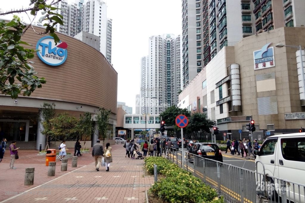 連接港鐵出口大型商場 租盤