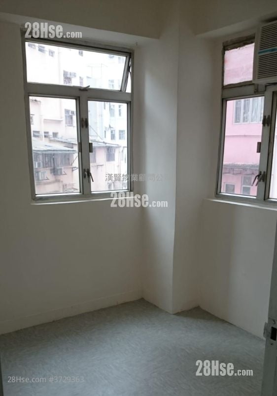 Hing Nin Building Sell 2 Bedrooms , 1 Bathroom 319 ft²
