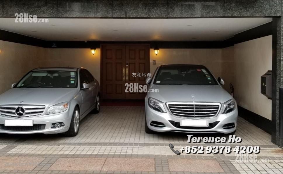 La Salle Place Sell 5+ Bedrooms , 5+ Bathrooms 5,139 ft²