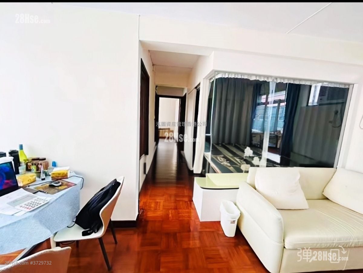 Sovereign Mansion Sell 3 Bedrooms , 1 Bathroom 521 ft²