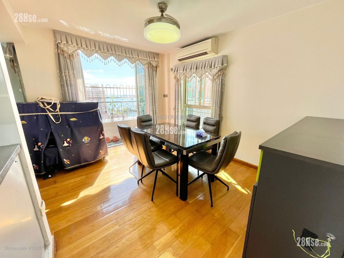 香港黃金海岸 售盤 4 房 , 3 浴室 1,245 平方呎