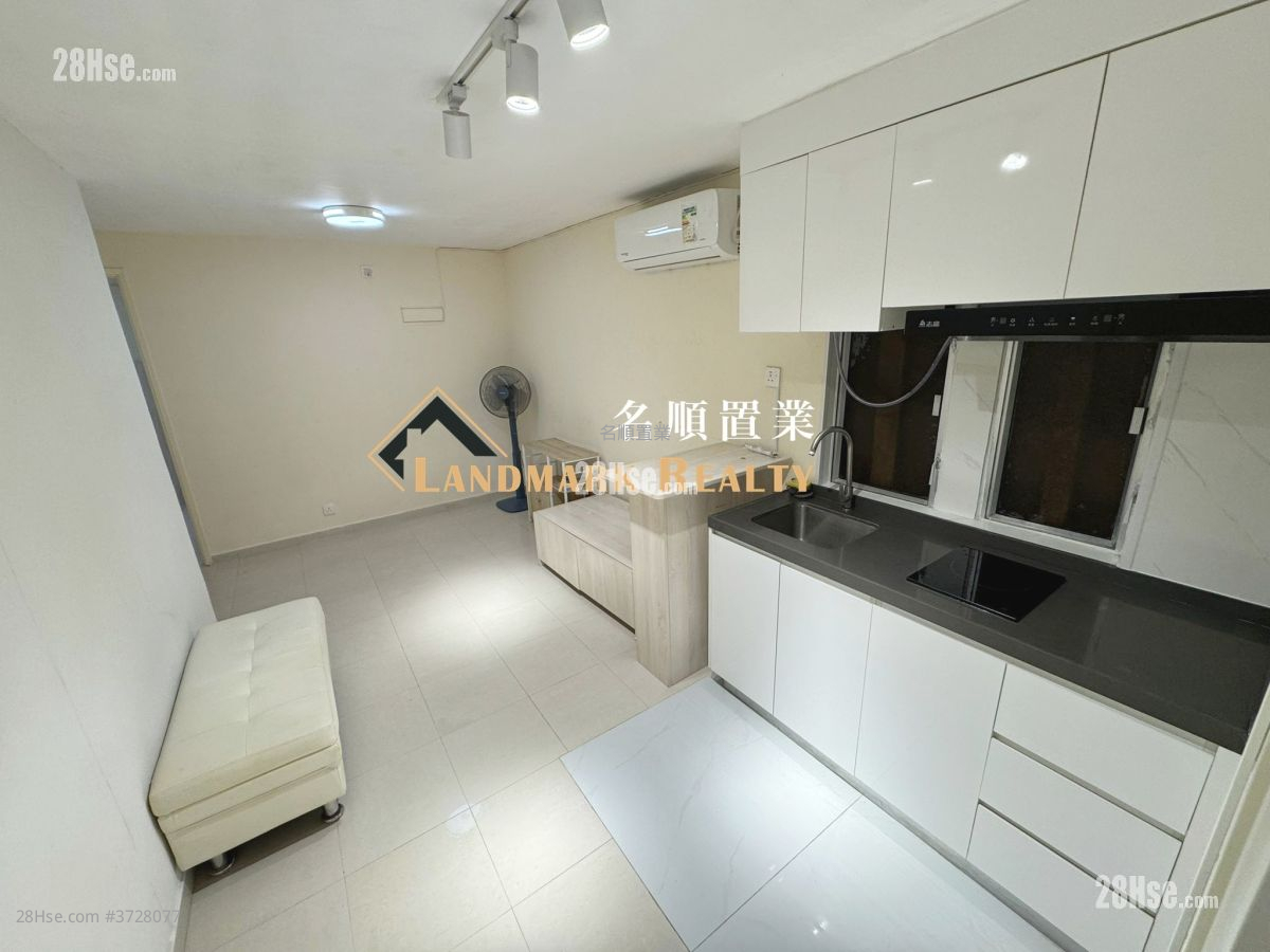 村屋 售盤 2 房 , 1 浴室 700 平方呎