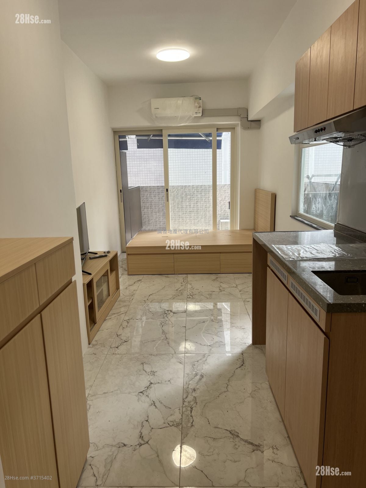 福康大樓 租盤 開放式間隔 , 1 浴室 205 平方呎