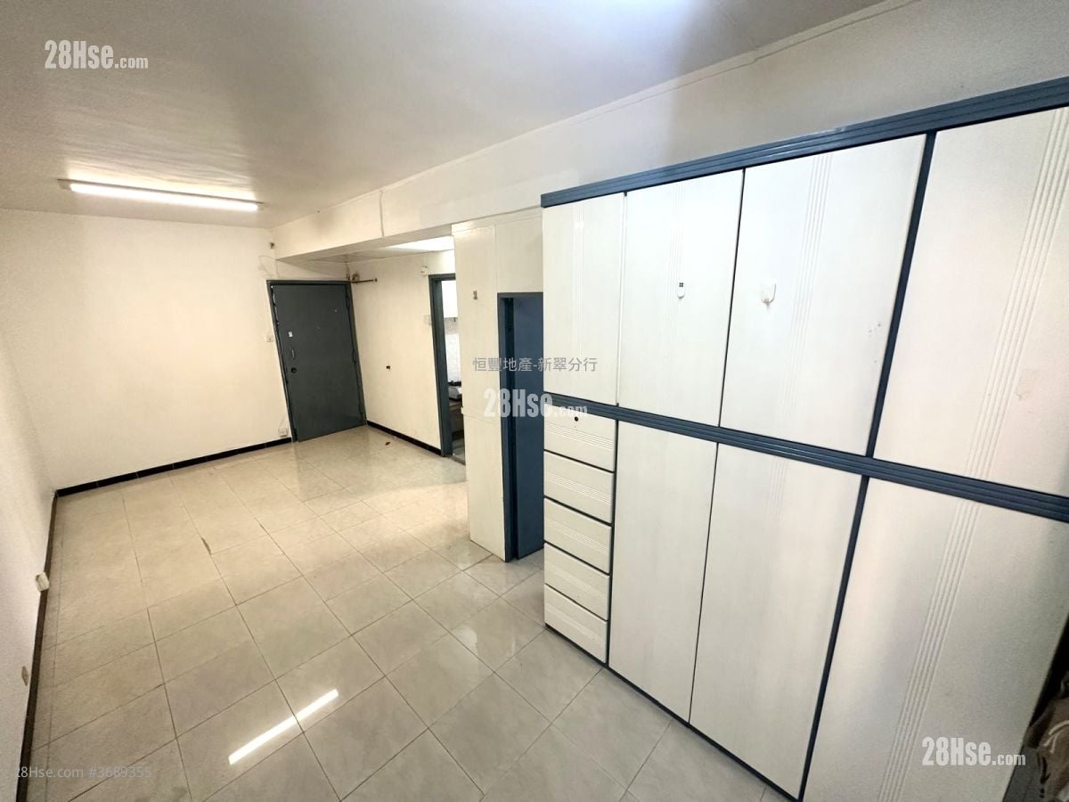 Wah Tai Mansion Sell 1 Bedroom , 1 Bathroom 367 ft²