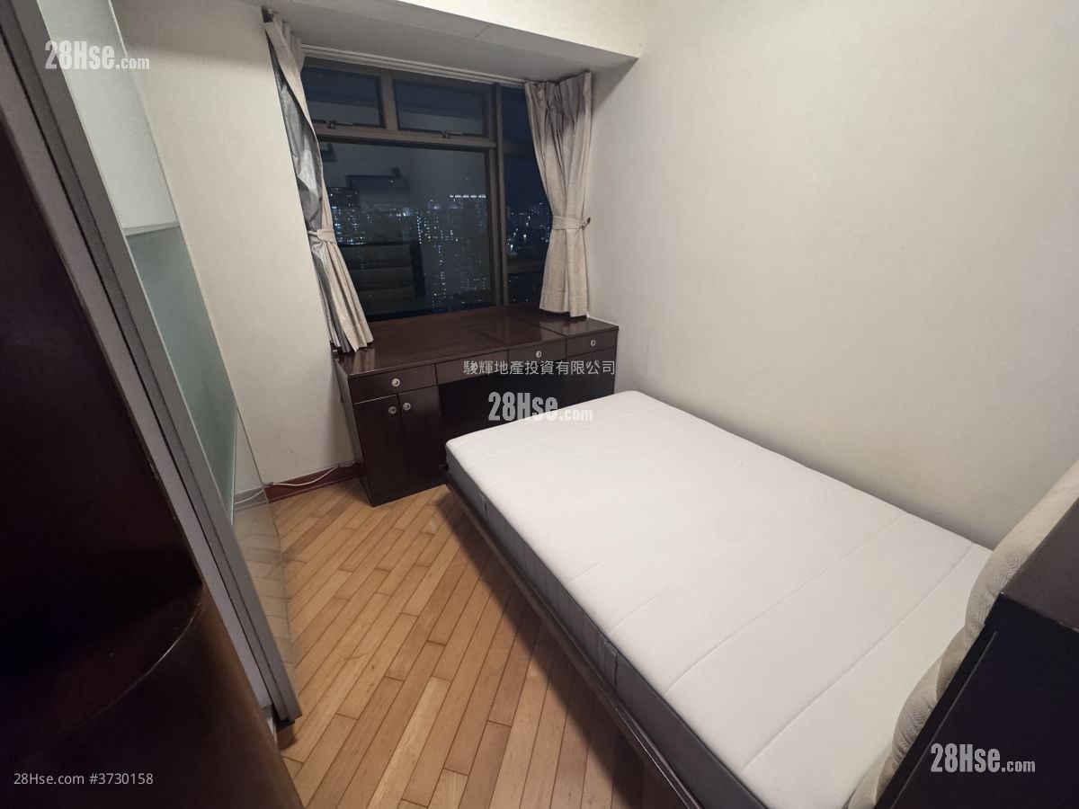 Royal Peninsula Rental 1 Bedroom , 1 Bathroom 492 ft²