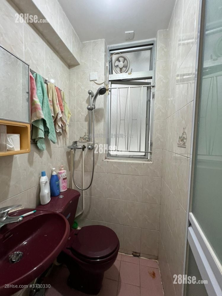 Tung Yan Court Sell 213 ft²