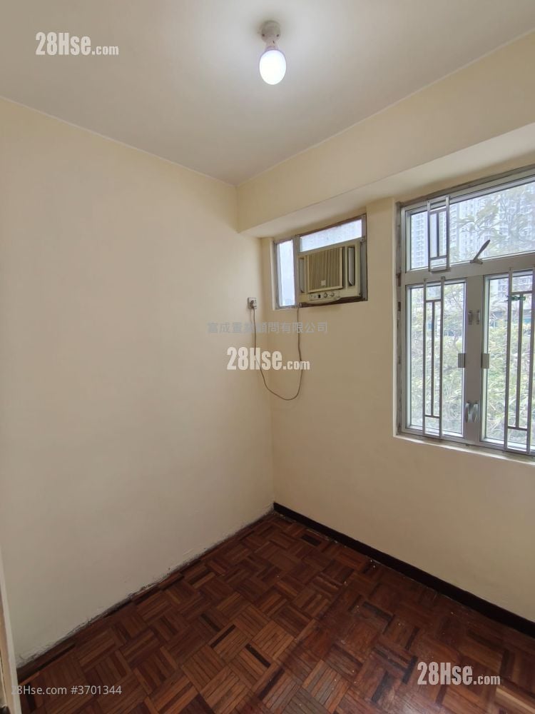 Richland Gardens Sell 540 ft²