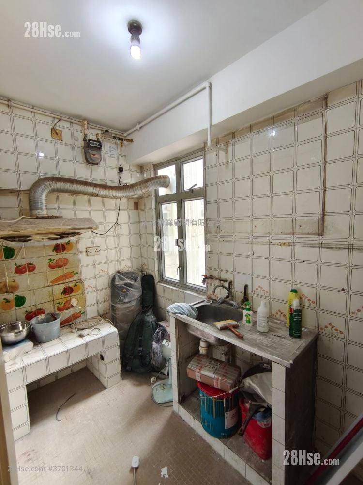 Richland Gardens Sell 540 ft²