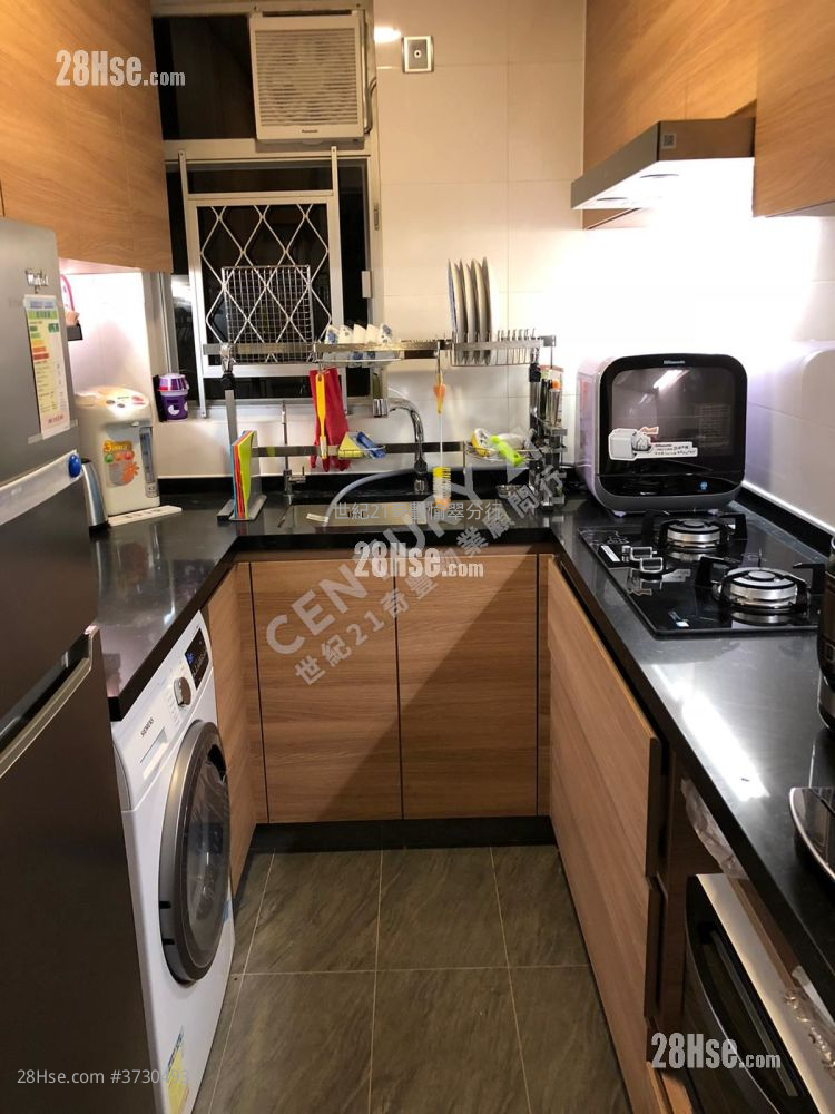 Yu Chui Court Sell 516 ft²