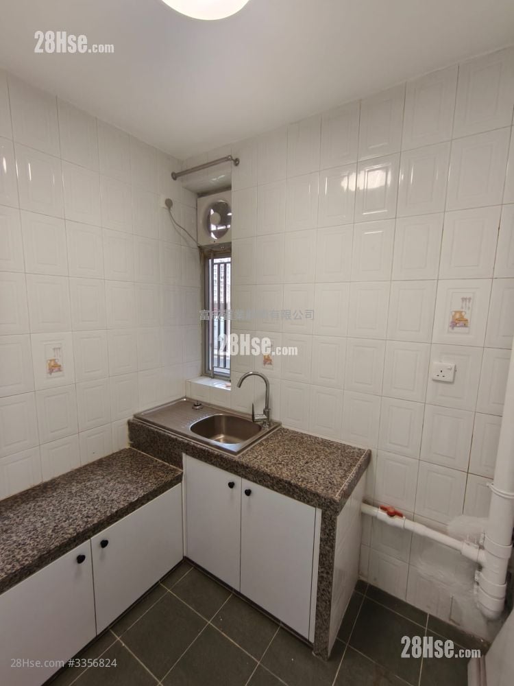 Telford Gardens Sell 474 ft²