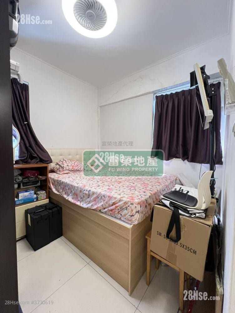 Lung Shing Building Sell 2 Bedrooms , 1 Bathroom 469 ft²