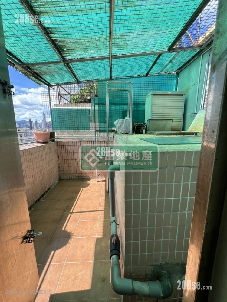 Lung Shing Building Sell 2 Bedrooms , 1 Bathroom 469 ft²