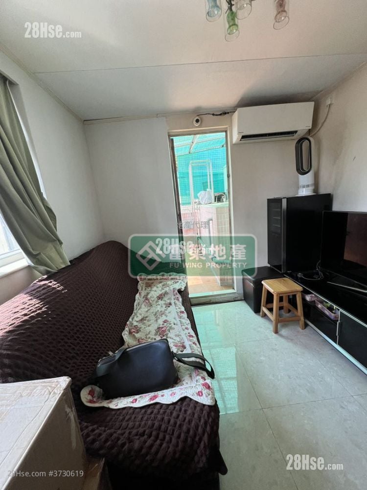 Lung Shing Building Sell 2 Bedrooms , 1 Bathroom 469 ft²